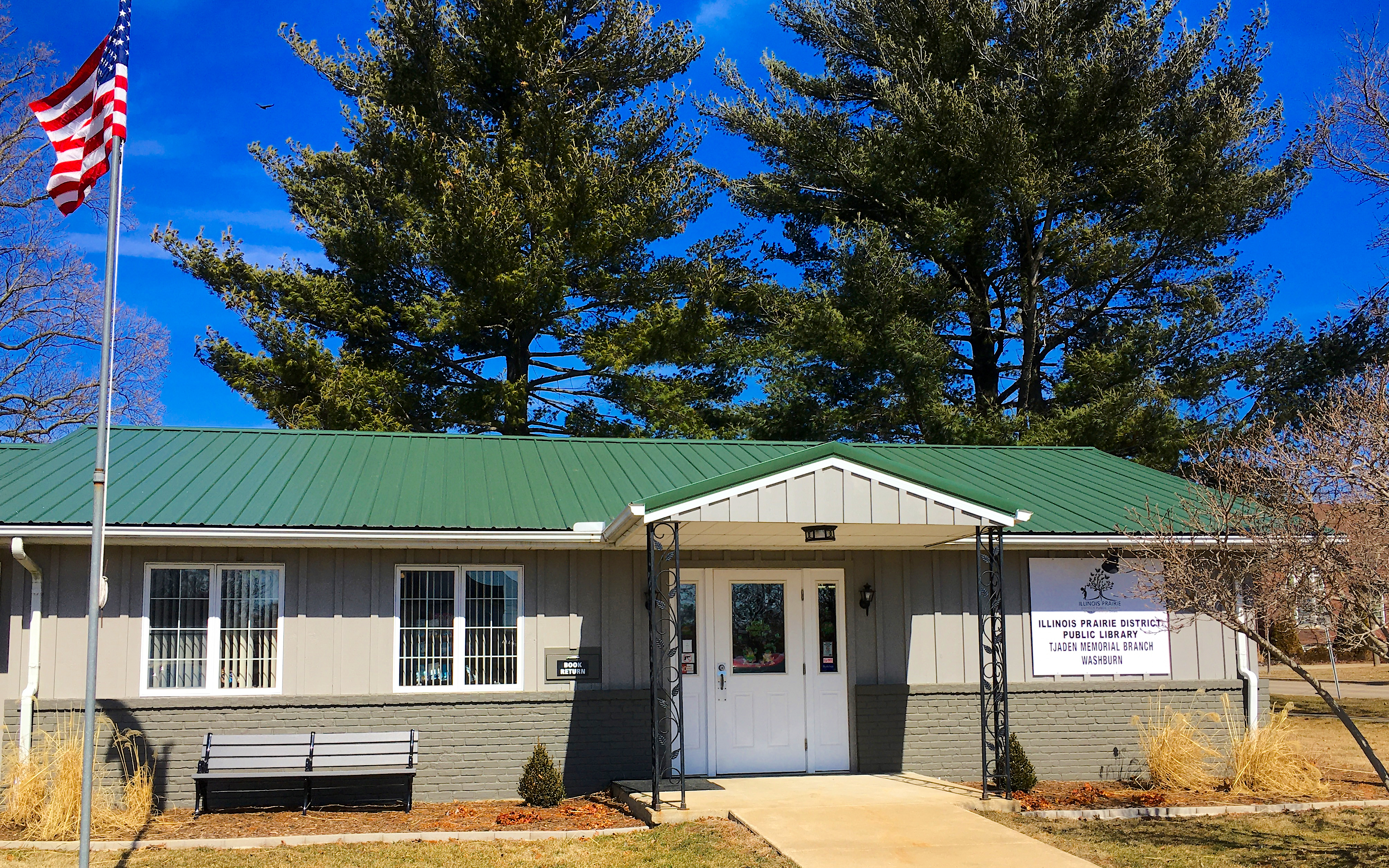 A photo of the Washburn branch building.