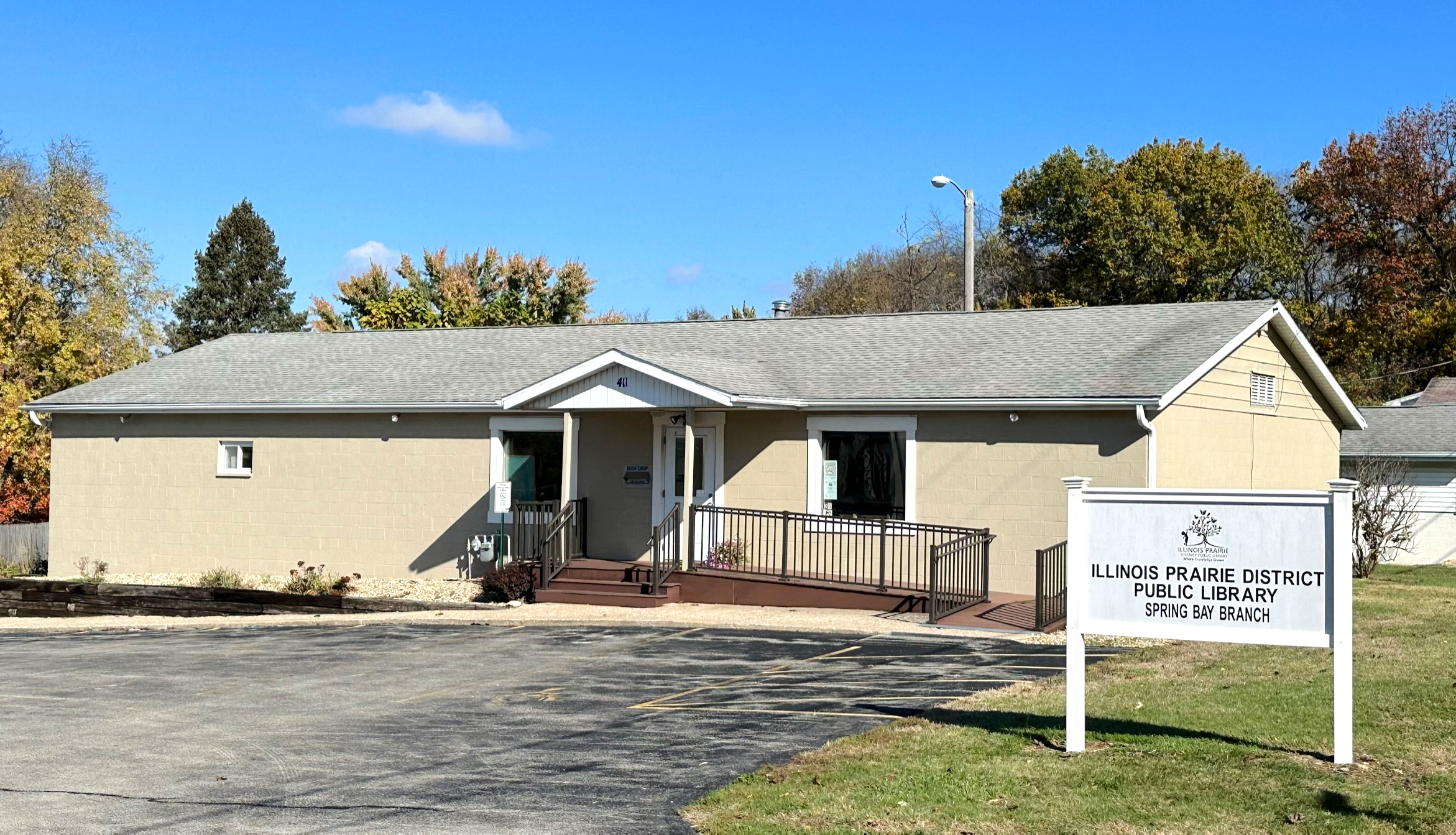 Spring Bay library building