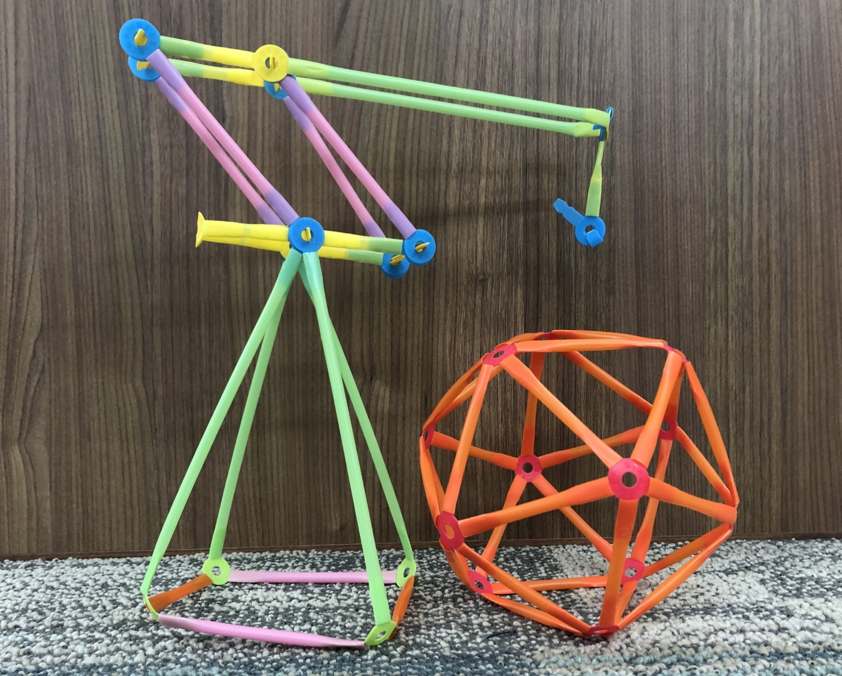 Crane and ball made out of straws and strawbees connectors.